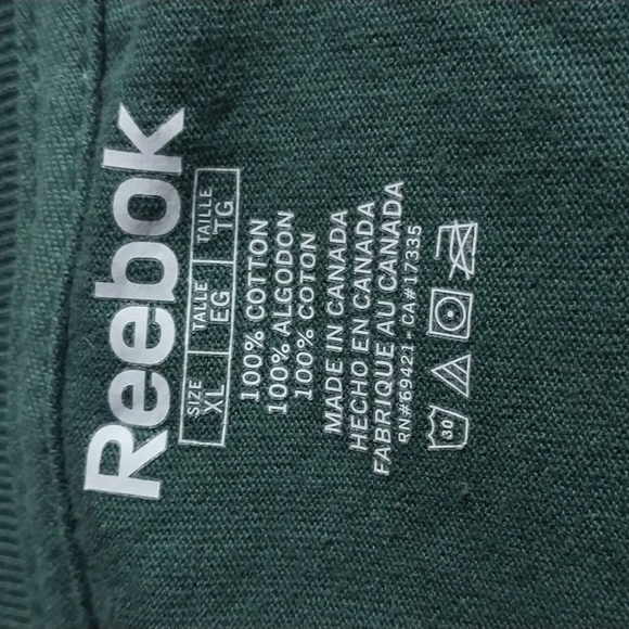 Reebok T-shirt with Eskimos Canadian Team Signature on it sz XL in Green 100%cot - Picture 7 of 7